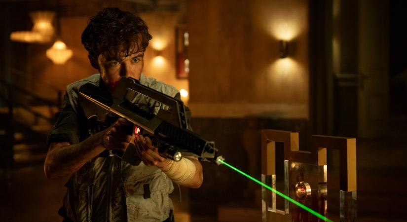 Imádták a kritikusok ezt a 2025-ös horrorisztikus sci-fi sorozatot, elkészül a 2. évad!