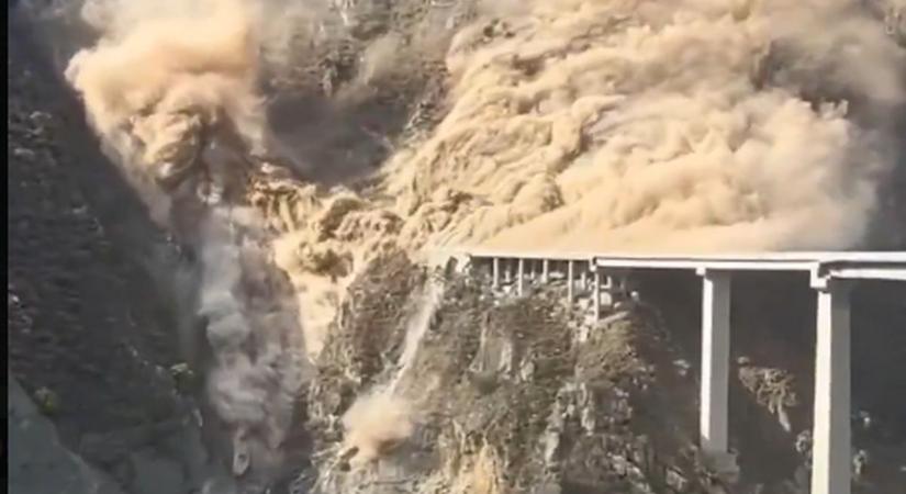 Sokkoló videó, pár hónappal az átadás után összeomlott a kínai óriáshíd