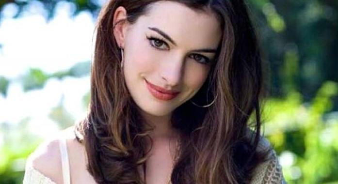 'A kedvesség egy nagyon fontos tulajdonság, mikor az igazit keresi az ember' - Idézetek Anne Hathawaytől