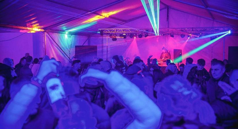 Kiakadtak a szülők, amikor megtudták, mire várják a gyerekeiket az iskolai after partyn