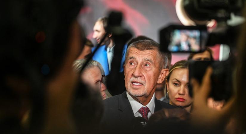 A cseh választáson nyertes Babisnak a nyilvánosság előtt kell elmagyaráznia, hogyan oldja meg az összeférhetetlenséget