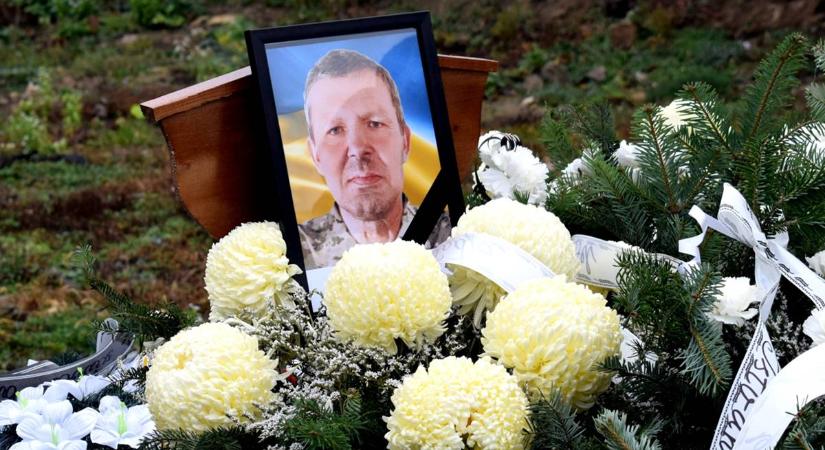 Gyász: Utolsó útjára kisérték a beregszászi Gercsi Albert katonát
