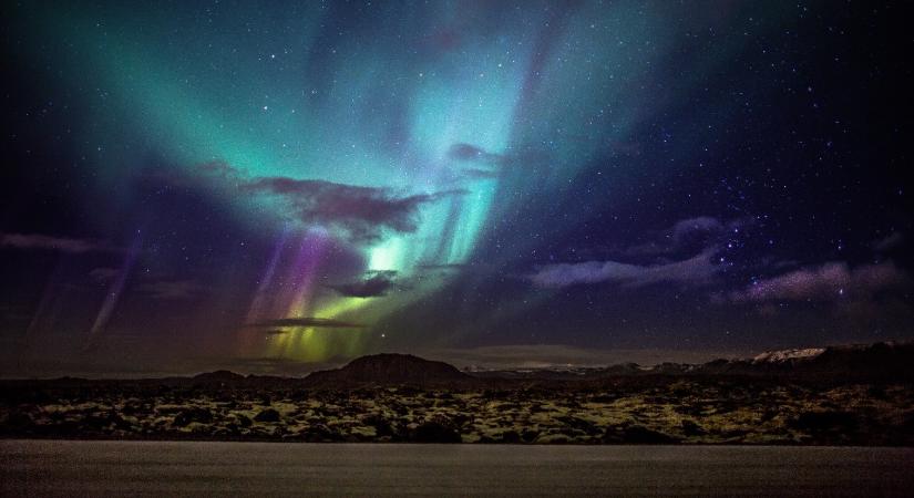 Kis szerencsével ma tátva maradhat a szánk az eget kémlelve