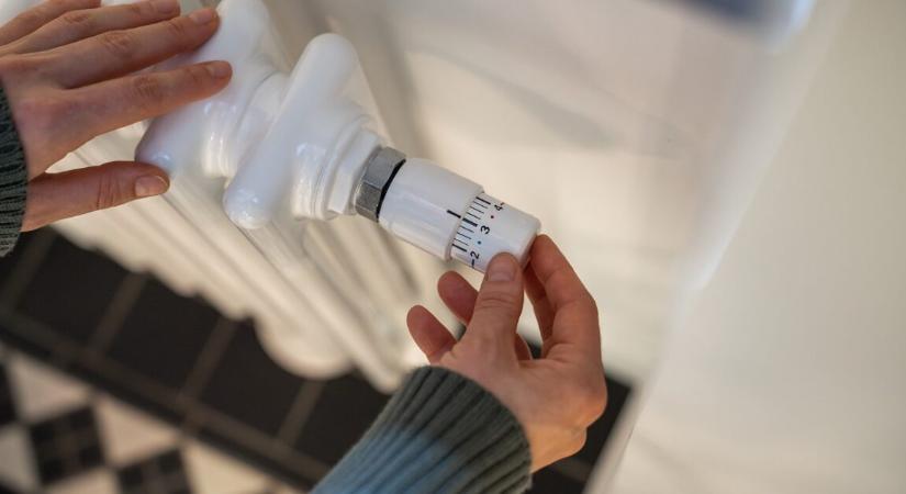 Covid-figyelmeztetés – érdemes lehet lejjebb venni a fűtést, ha ezt a tünetet tapasztaljuk