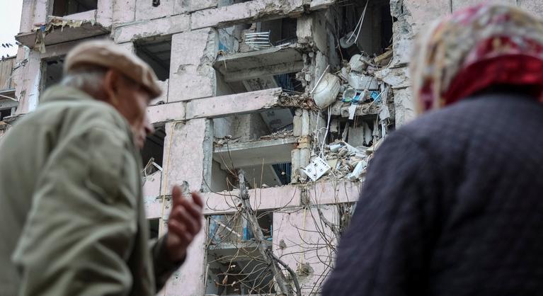 Ukrajna a háború legkritikusabb óráit éli, miközben Zelenszkijt magával ránthatja a botrány