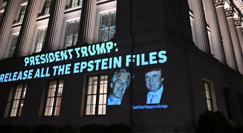 Jeffrey Epstein többször is említette Donald Trumpot magánlevelezésében