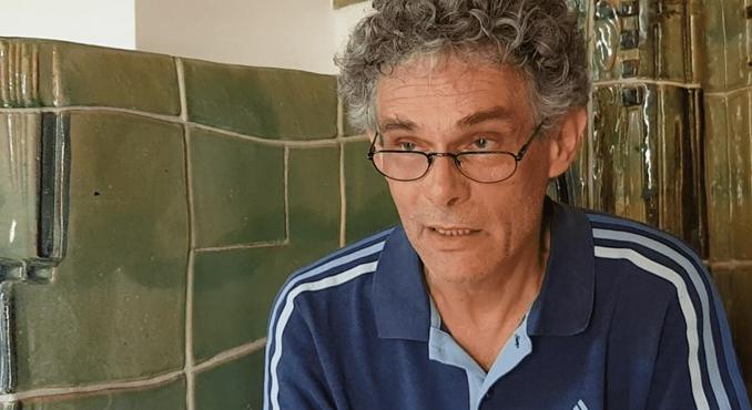 „A tanár végrehajt, a diák megfelel, a szülő kérelmez” – így látja az iskolarendszert az oktatáskutató