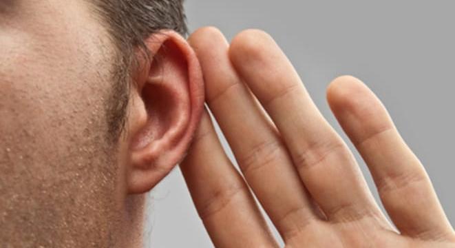 Most derült ki: nehezebben érti a beszédet, akinek alacsonyabb az IQ-ja