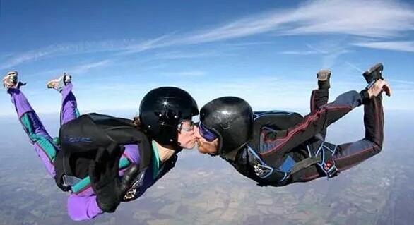 Házassági évfordulók különlegessége: ajándékozz élményeket!