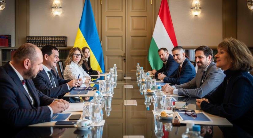 Ukrán delegációval tárgyalt Magyar Levente Budapesten