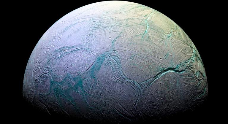 Újabb életre utaló jeleket fedeztek fel a Szaturnusz jeges holdján