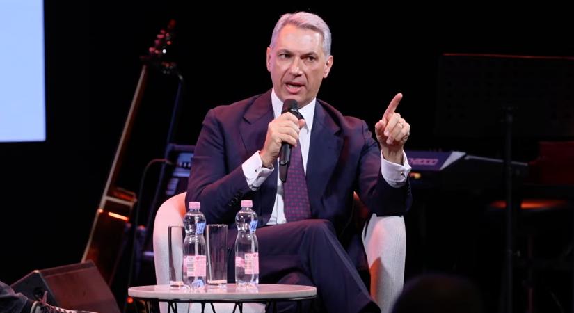 Lázár János: A szavazóinkat kiskanállal kell összeszedni