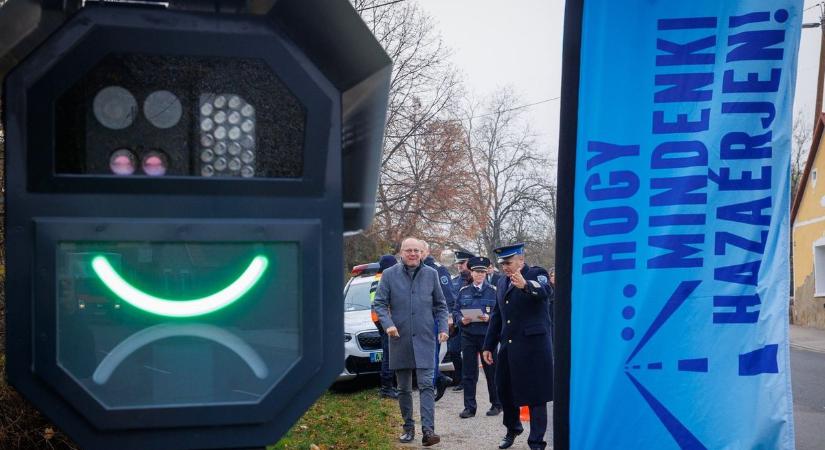 Új traffibox állt szolgálatba Veszprém vármegyében