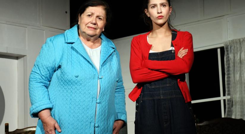 FÉKEZETT HABZÁS Kovács Dominik és Kovács Viktor: Koloniál / 6Szín