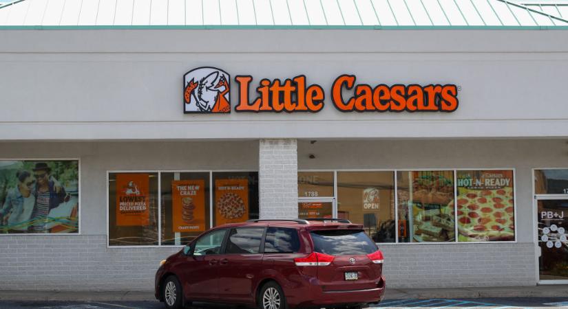 Pizza miatt kattant a bilincs egy fiatal lány csuklóján