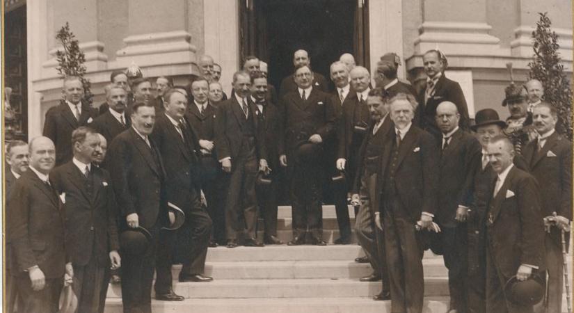 Klebelsberg Kunó előtt tiszteleg a Déri Múzeum