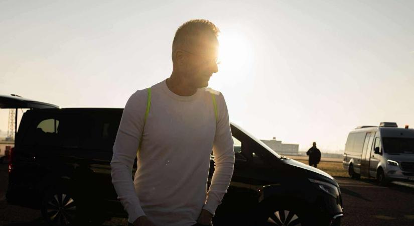 Sorsdöntő napok következnek: Szijjártó Péter fontos telefonszámot és időpontokat közölt (VIDEÓ)