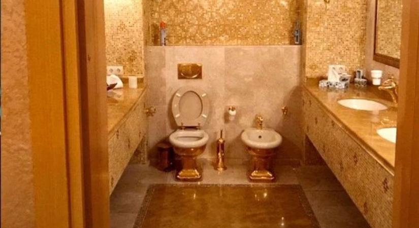 Aranyból készült WC: Zelenszkij környezetében csapott le a korrupciós botrány