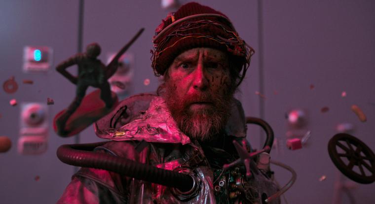 A Karib-tenger kalózai rendezőjének új filmjében az AI zombit csinál a tinikből - itt a Good Luck, Have Fun, Don’t Die trailere