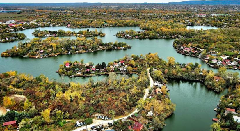 Fjordhangulat a főváros szélén – a Kavicsos-tó különleges világa