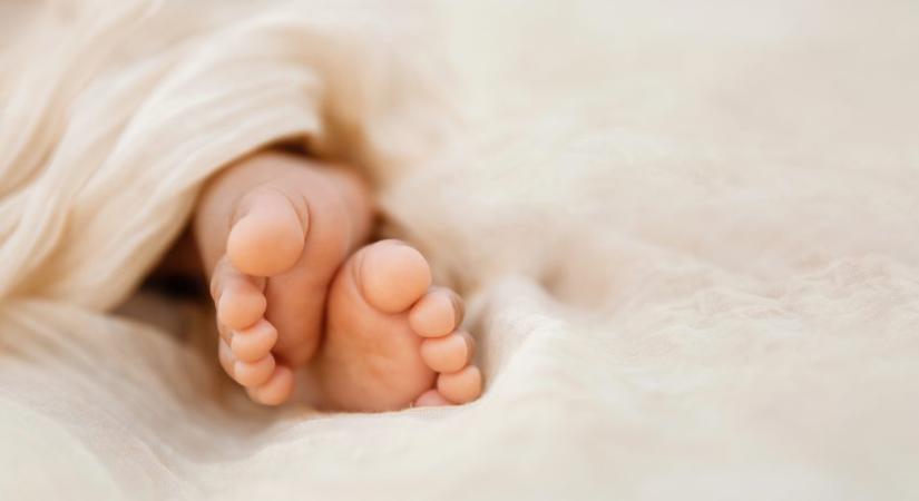 Súlyos alultápláltság miatt halt meg egy öt hónapos csecsemő Hevesben