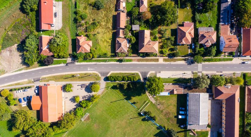 Szabad az út - Befejeződtek a felújítási munkálatok a Pest vármegyei városban