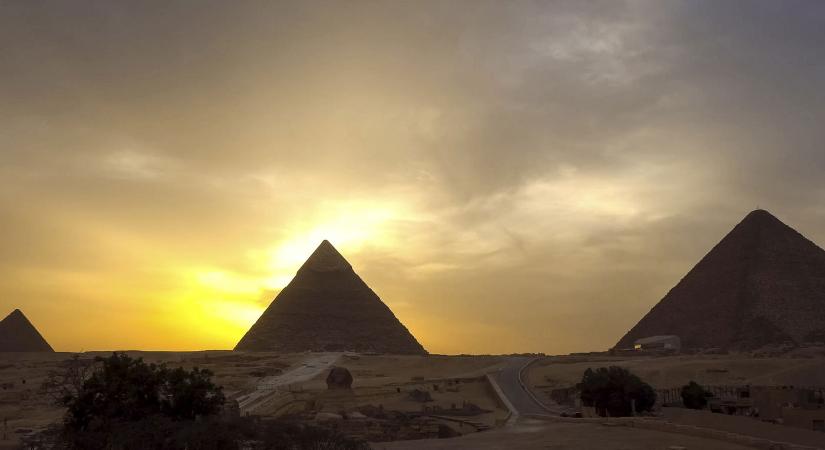 Az egyiptomi piramisok rejtik a kulcsot Atlantiszhoz, egy amerikai leírta a megfejtést, ami sokkolja a világot