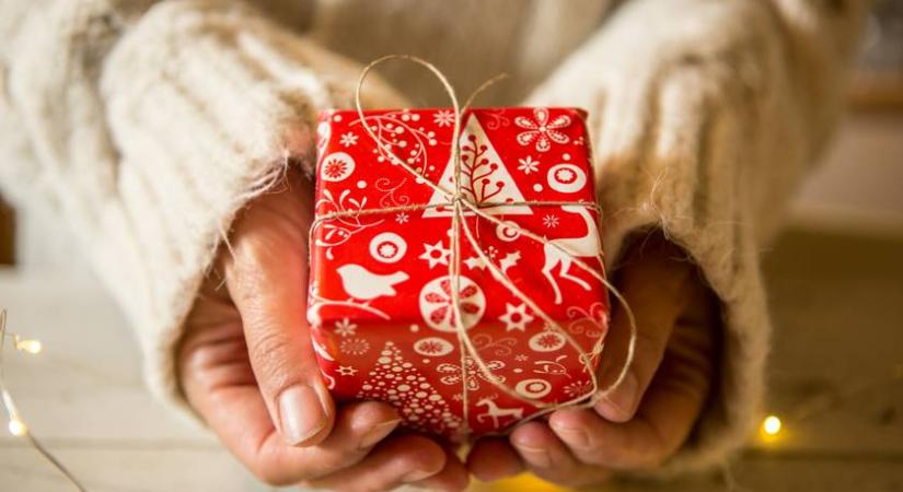 Vigyázz, ha így rendelsz karácsonyi ajándékot, nem érkezik meg időben: figyelmeztetést adott ki a posta