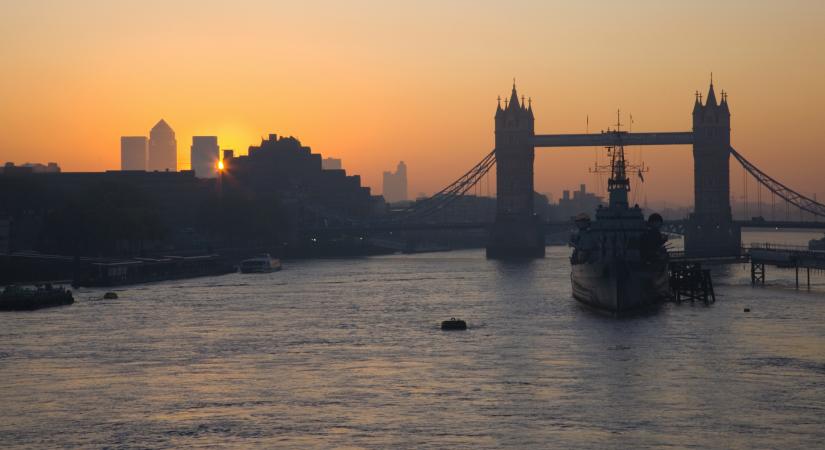 Pocsékul teljesít a brit gazdaság