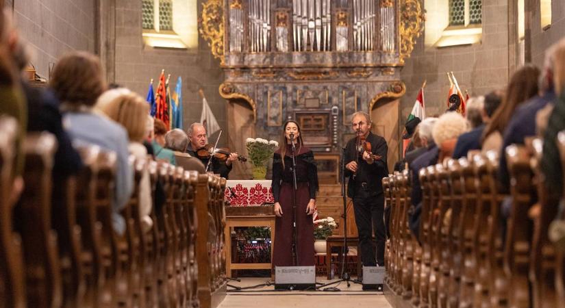 Szól a kakas már - A Muzsikás együttes erdélyi koncertsorozata