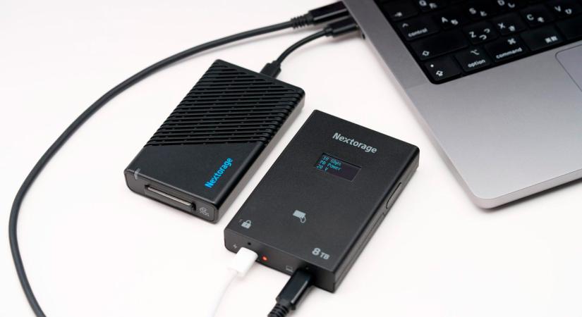 Apró kijelzővel érkezik a külső SSD, ami hardveres adattitkosításra és automatikus adattörlésre is képes