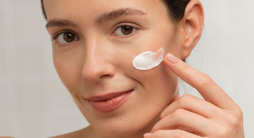 A kecsketej titka: simább, egészségesebb bőr antioxidánsokkal és vitaminokkal