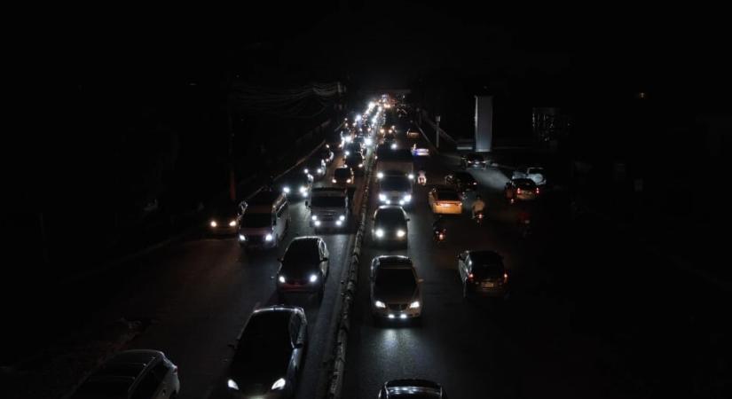 Nagy kiterjedésű áramszünet a Dominikai Köztársaságban, több mint 11 millió ember maradt áram nélkül