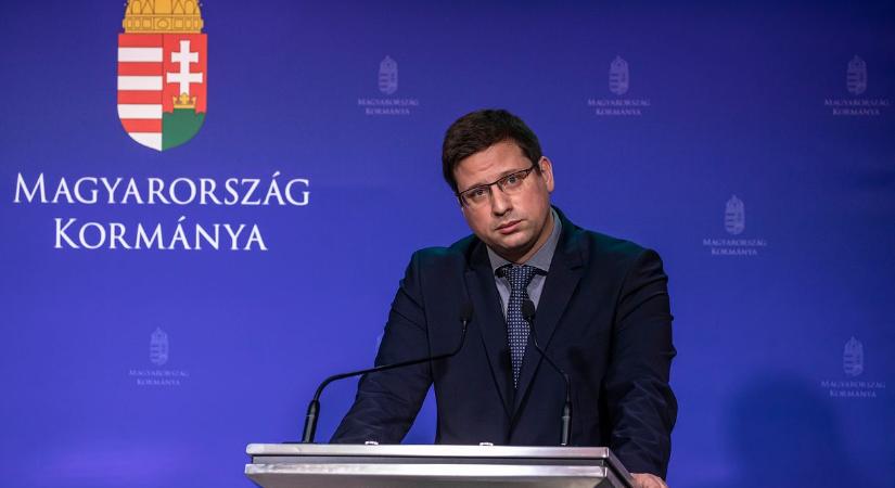 A kormány sem boldog, hogy megduplázza a bankadót