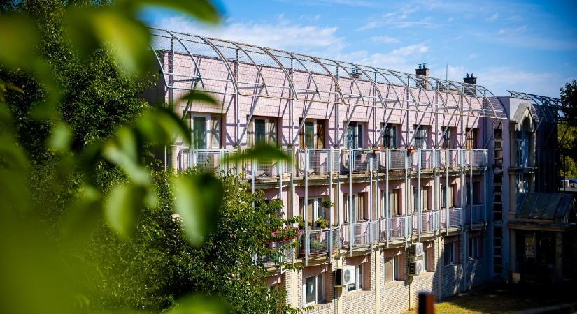 „Ezek csekély fejlesztési összegek, látványos beruházást nem lehetett elindítani, arra jó, hogy összeugrassza a polgármestereket”