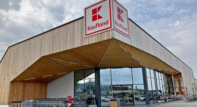 Fából épült mintabolttal kísérletezik a Kaufland Szlovákiában