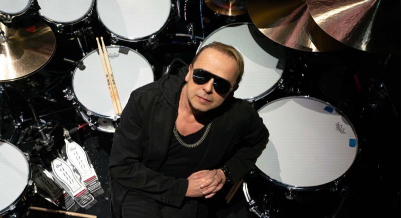 A Depeche Mode dobosa is felllép a 101 Hang Special Tribute koncerten