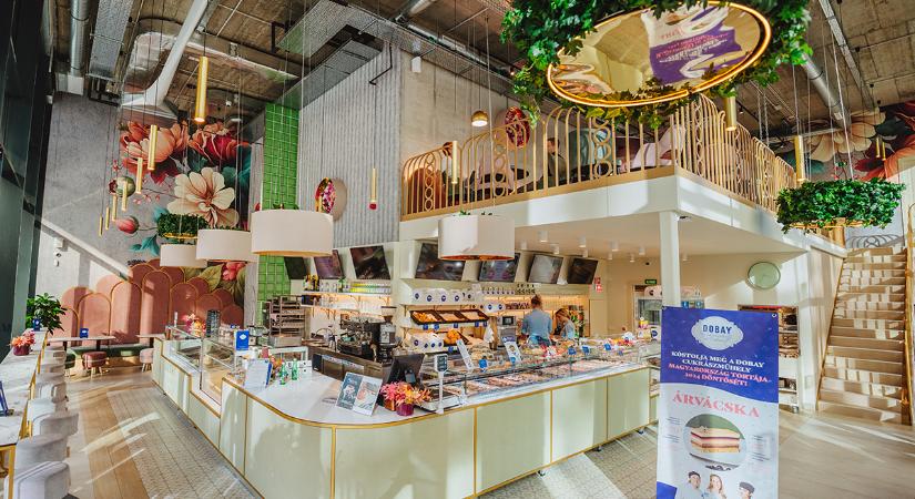 Édes mesevilág a BudaParton