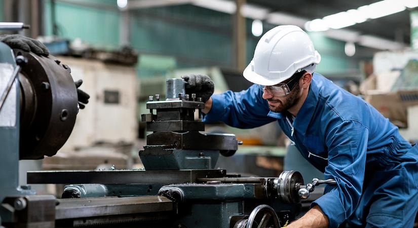 Örömhír érkezett az euróval fizető országoknak, mégis elégedetlenek a szakértők