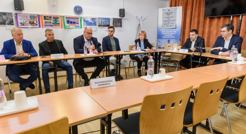 „Gulyás Gergely nem egy szakszervezeti vezető meghívását utasította vissza, hanem a 27 ezer fővárosi önkormányzati dolgozót képviselő sztrájkbizottságnak fordított hátat”