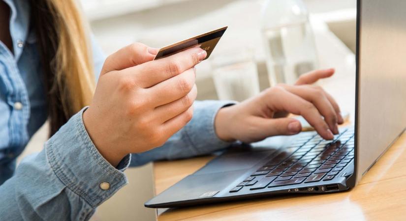 Átlagosan 10 percenként próbálkoznak egy átutalásos csalással Magyarországon