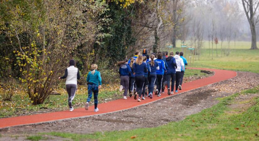 Mozgásban tartják a debrecenieket: új futópályát adtak át Józsán – fotókkal