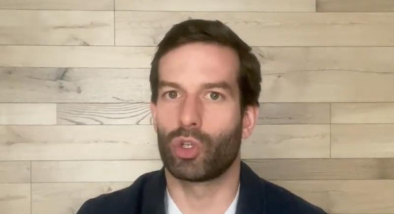 Fekete-Győr András összetört