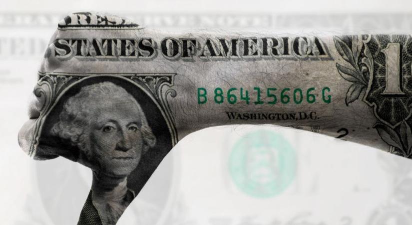 Tizenegy milliárd dollár nyomtalanul eltűnt – a szegények bánták Trump és a demokraták csatáját