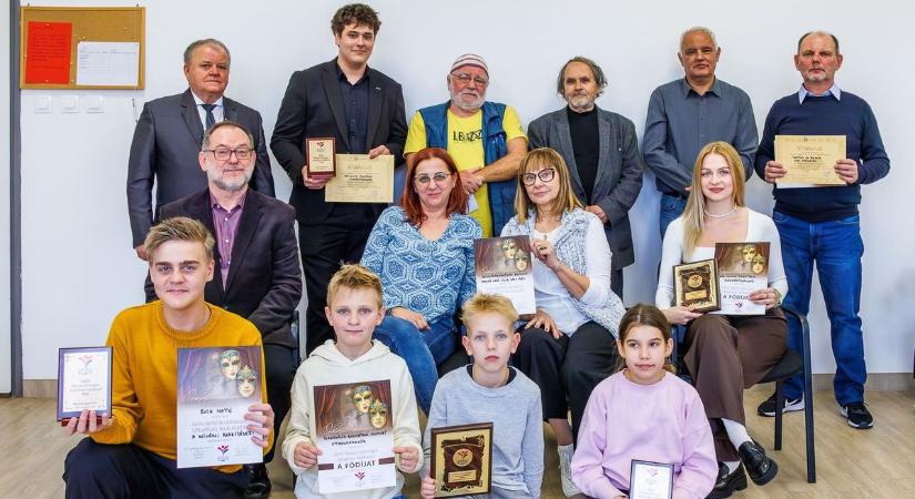 Színjátszók találkoztak Mosonmagyaróváron: országos elismerés a helyi társulatnak