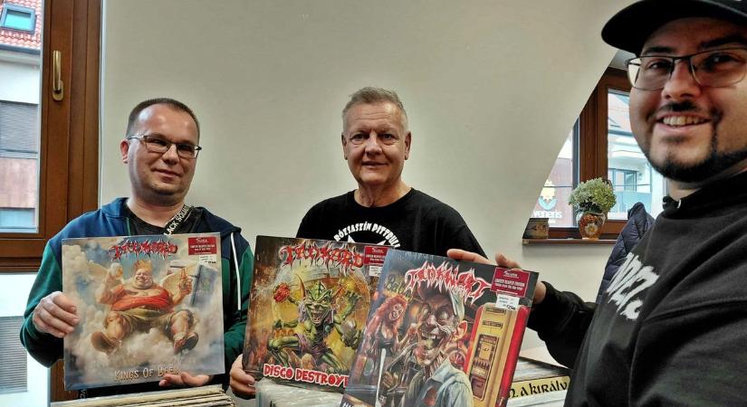 Te is gyűjtőd az albumokat? A közös hobbi erős közösséget teremtett Zalában