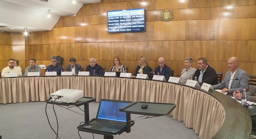 Rendkívüli ülést tartott Paks képviselő-testülete szerdán