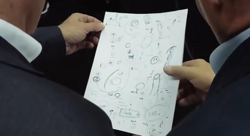 Orbán Viktor engedélyt adott, lehet kereskedelmi célokra használni az interjú közben papírra vetett krikszkrakszát