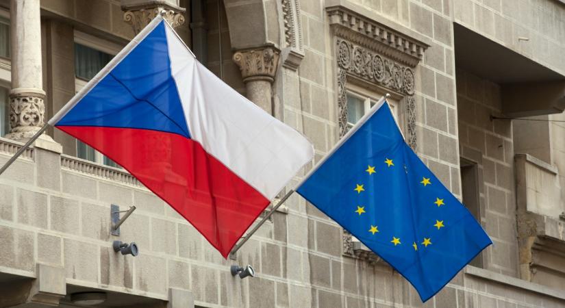 Teljes mentességet kér a szolidaritási befizetések alól Brüsszeltől Csehország