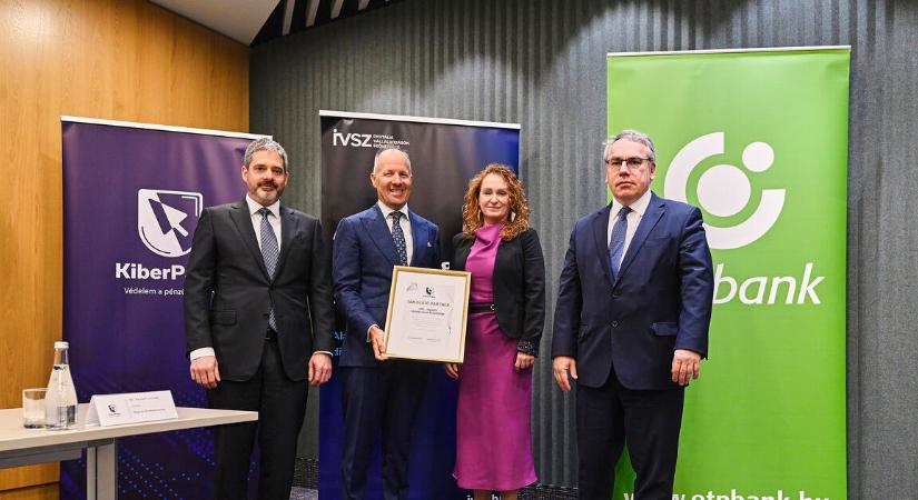 Előnyben a csalók, terjed a deepfake: így venné fel a kesztyűt a KiberPajzs